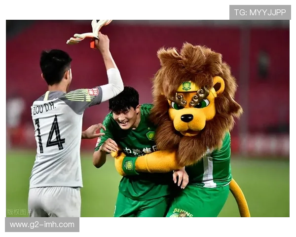 范德芬转型左翼卫展现惊人实力 引发球迷热议